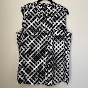 Notations Women's XL Sleeveless Black/White Geometric Print Button Front Blouse